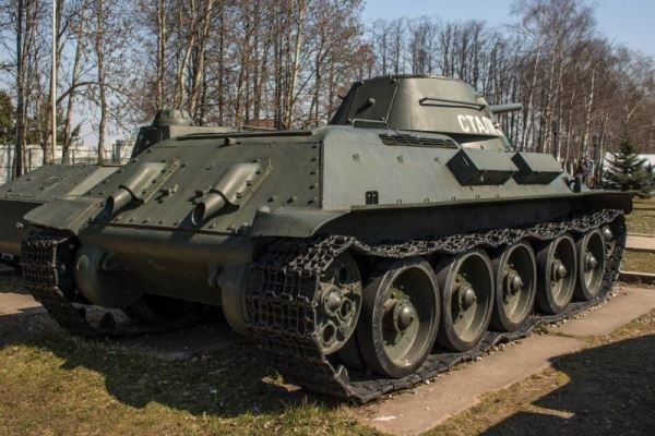 Почему Т-34 проиграл PzKpfw III, но выиграл у "Тигров" и "Пантер"