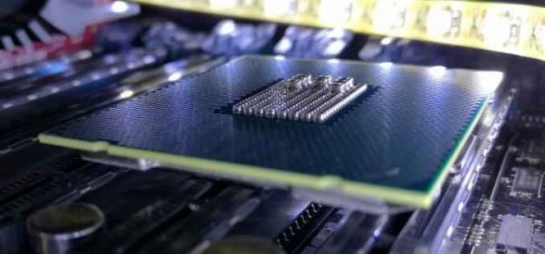 Intel анонсировал процессоры 9-го поколения для ноутбуков