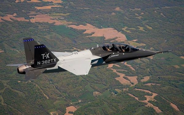 Учебно-тренировочный самолёт Boeing / Saab T-X (США)