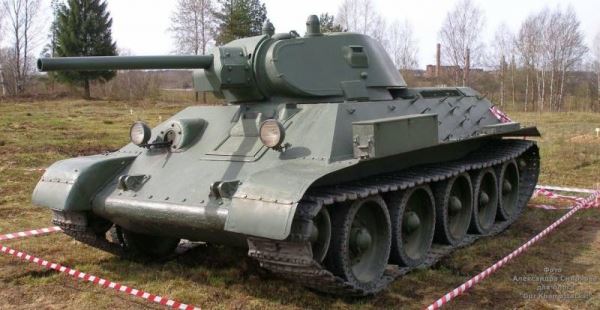 Почему Т-34 проиграл PzKpfw III, но выиграл у "Тигров" и "Пантер". Часть 2